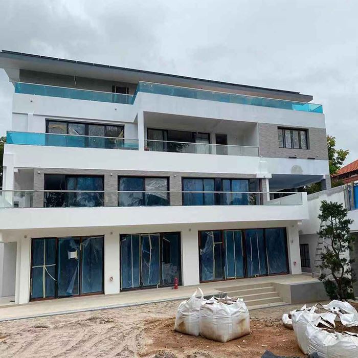 Aluminium And Glass Sliding Doors
