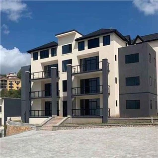 Juodos spalvos aliuminio langai